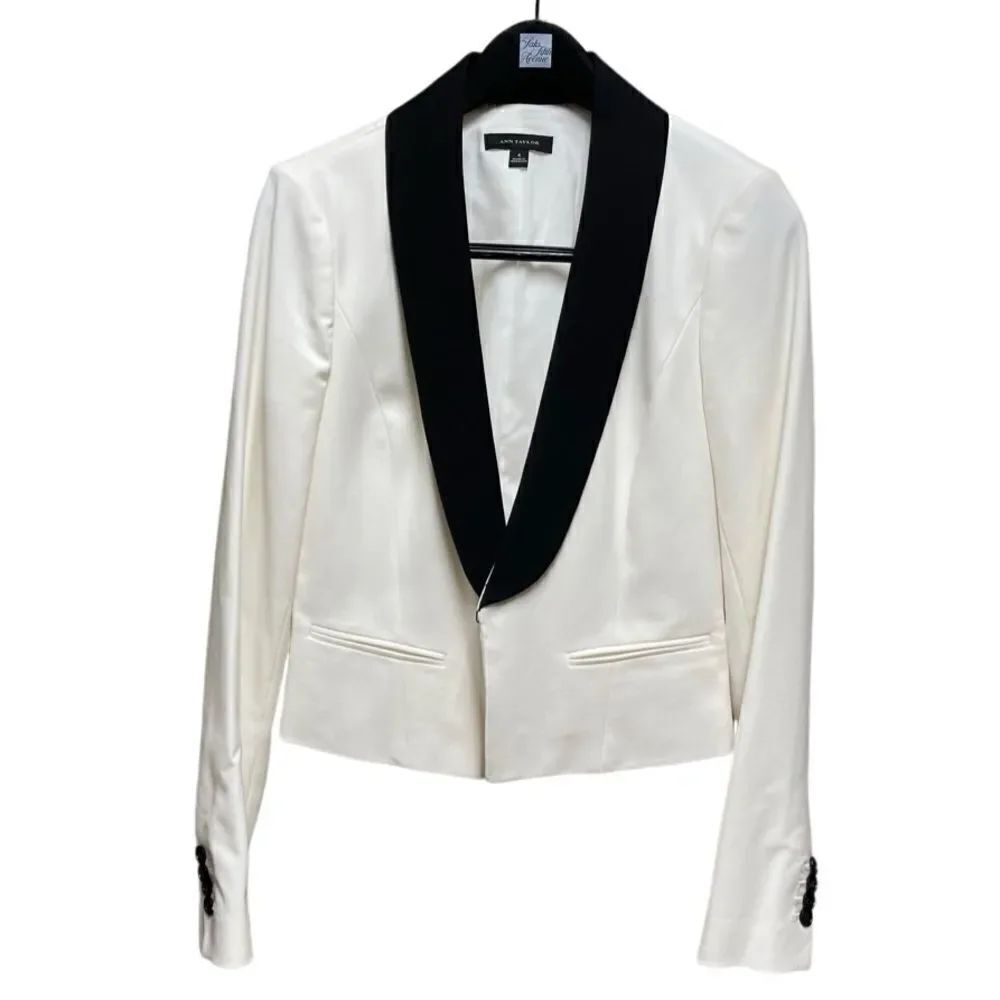 🌟NEW🌟Ann Taylor🌟White Jacket